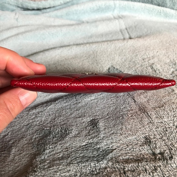 CHANEL 17B RED Flat Card Holder Caviar with SHW - Picture 5 of 7